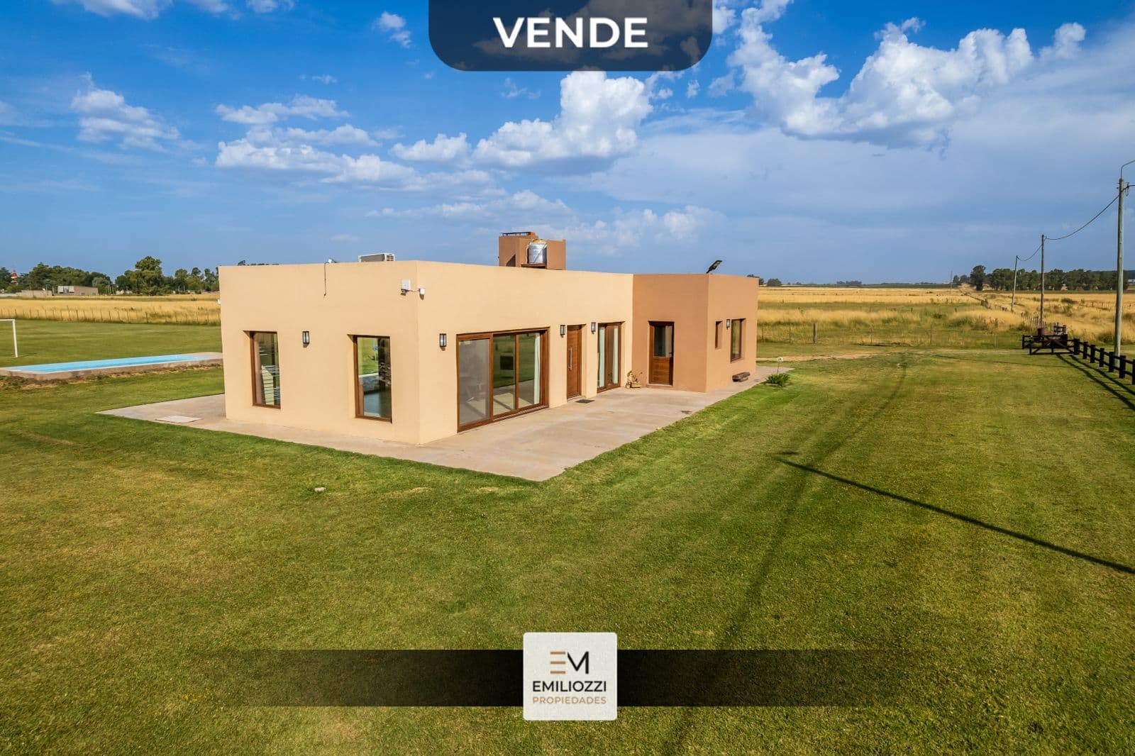 EN VENTA CASA MODERNA EN COLONIA HINOJO 